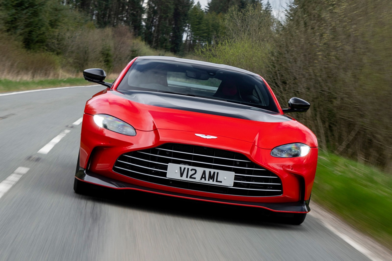 На Aston Martin будет использоваться система Pirelli Cyber Tyre