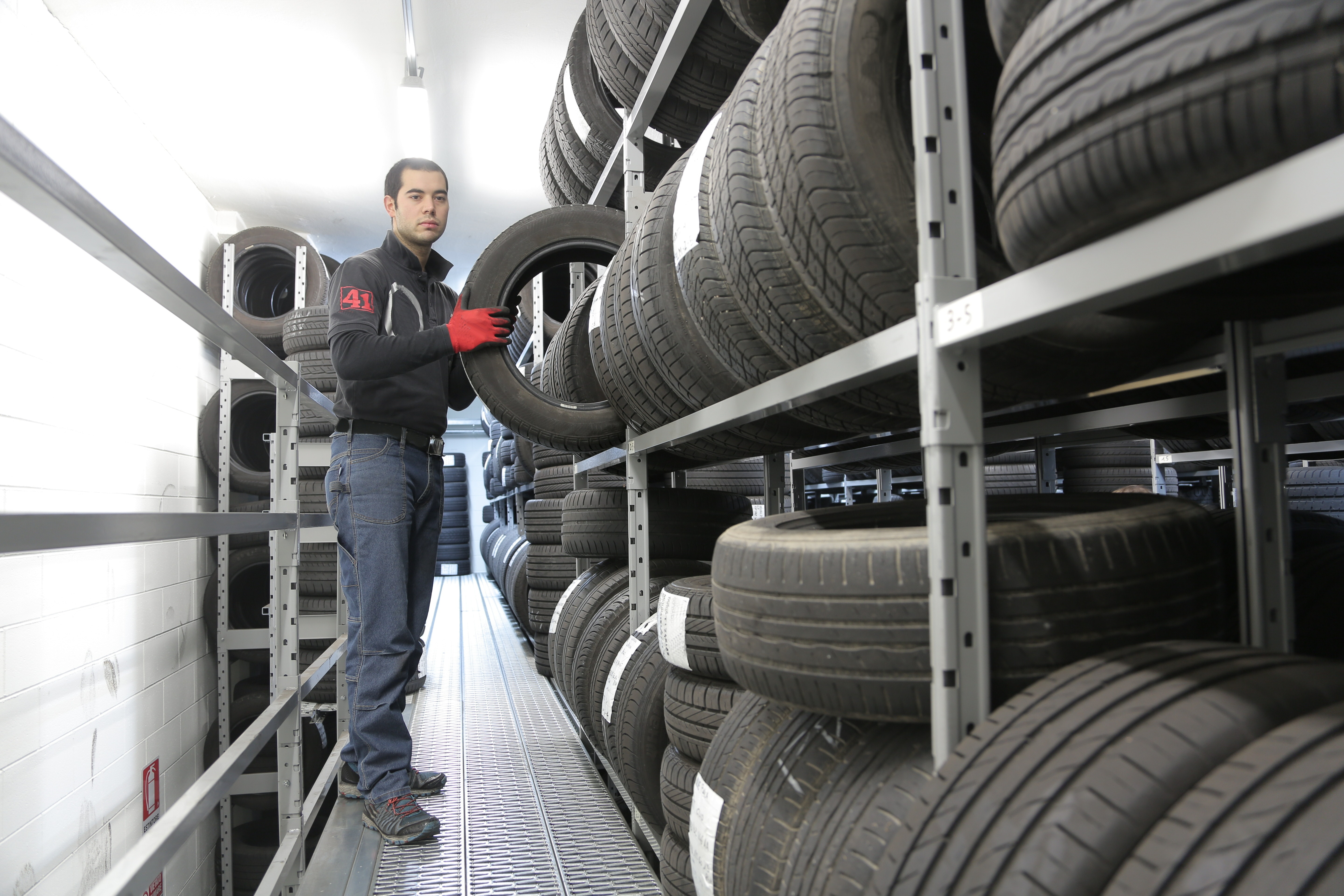 Почему финский шинный завод Nokian Tyres номер один в России
